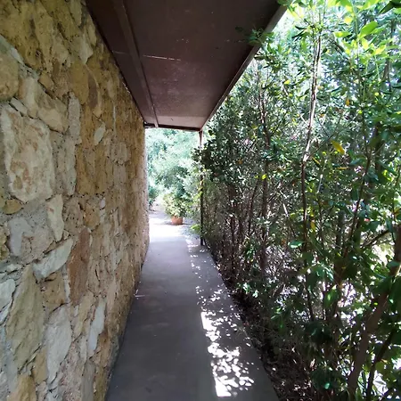 Dimore Le Rocce Bianche 山林小屋