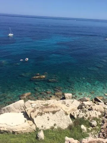 Alojamento de Turismo Selvagem Dimore Le Rocce Bianche Augusta